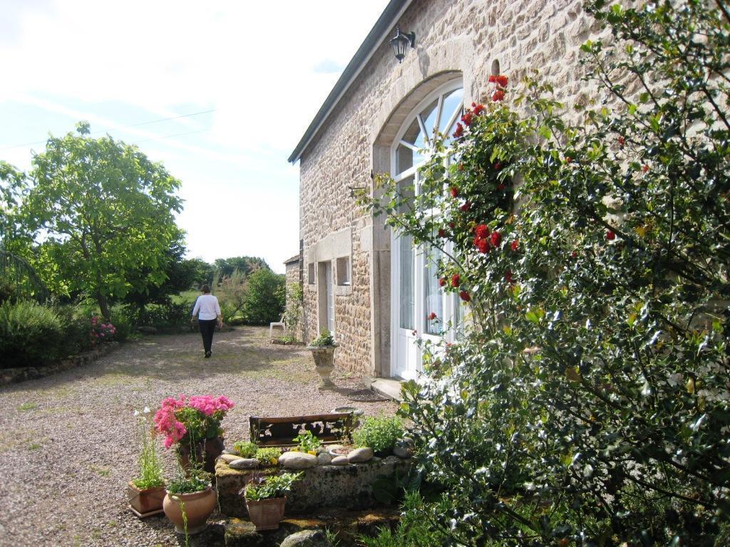 La Clef Des Champs La Roche-en-Brenil Exterior foto